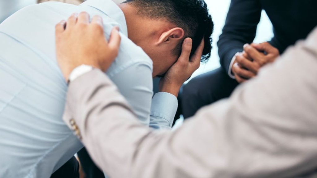 7 Signs of a Toxic Person at workplace