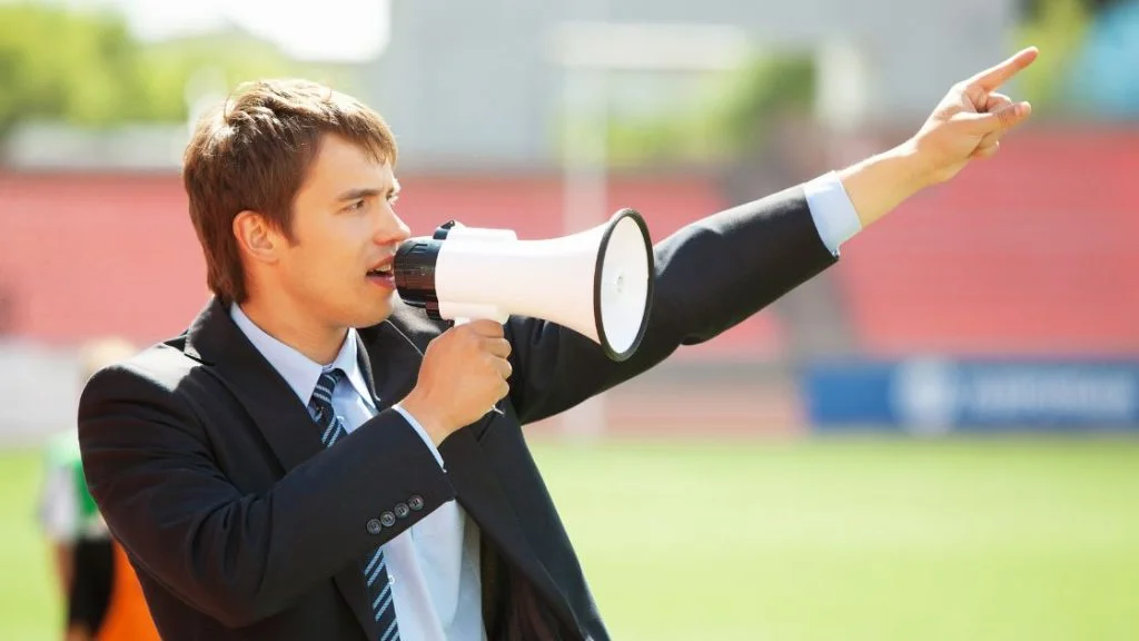 7 Signs of a Toxic Person at workplace